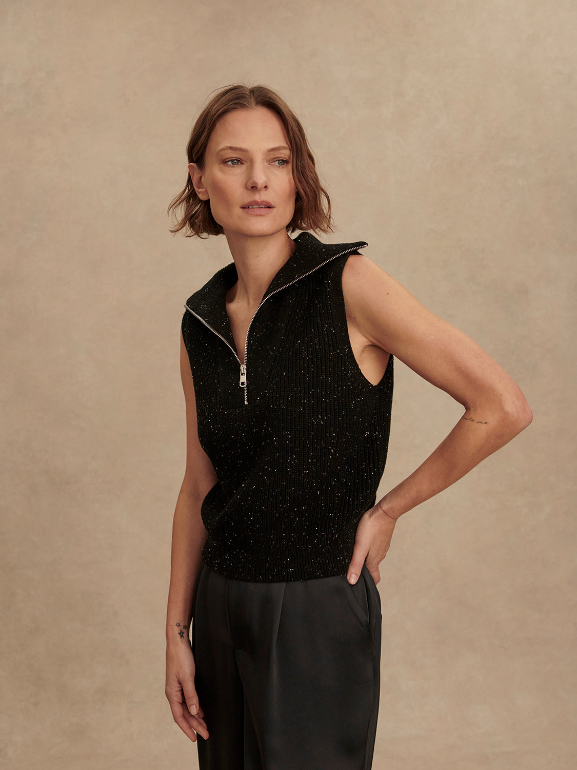 VARLEY Hally Half Zip in Black Fleck Varley