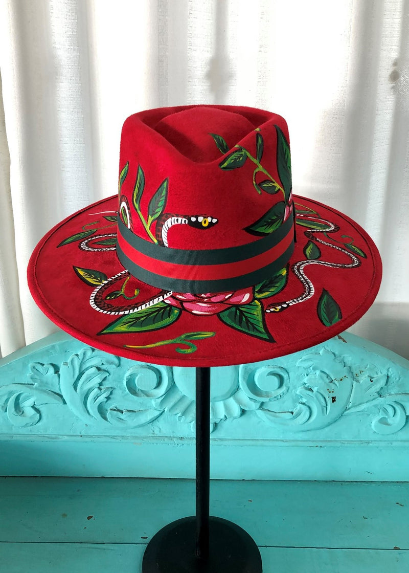 Island Life Snakes & Roses Hat