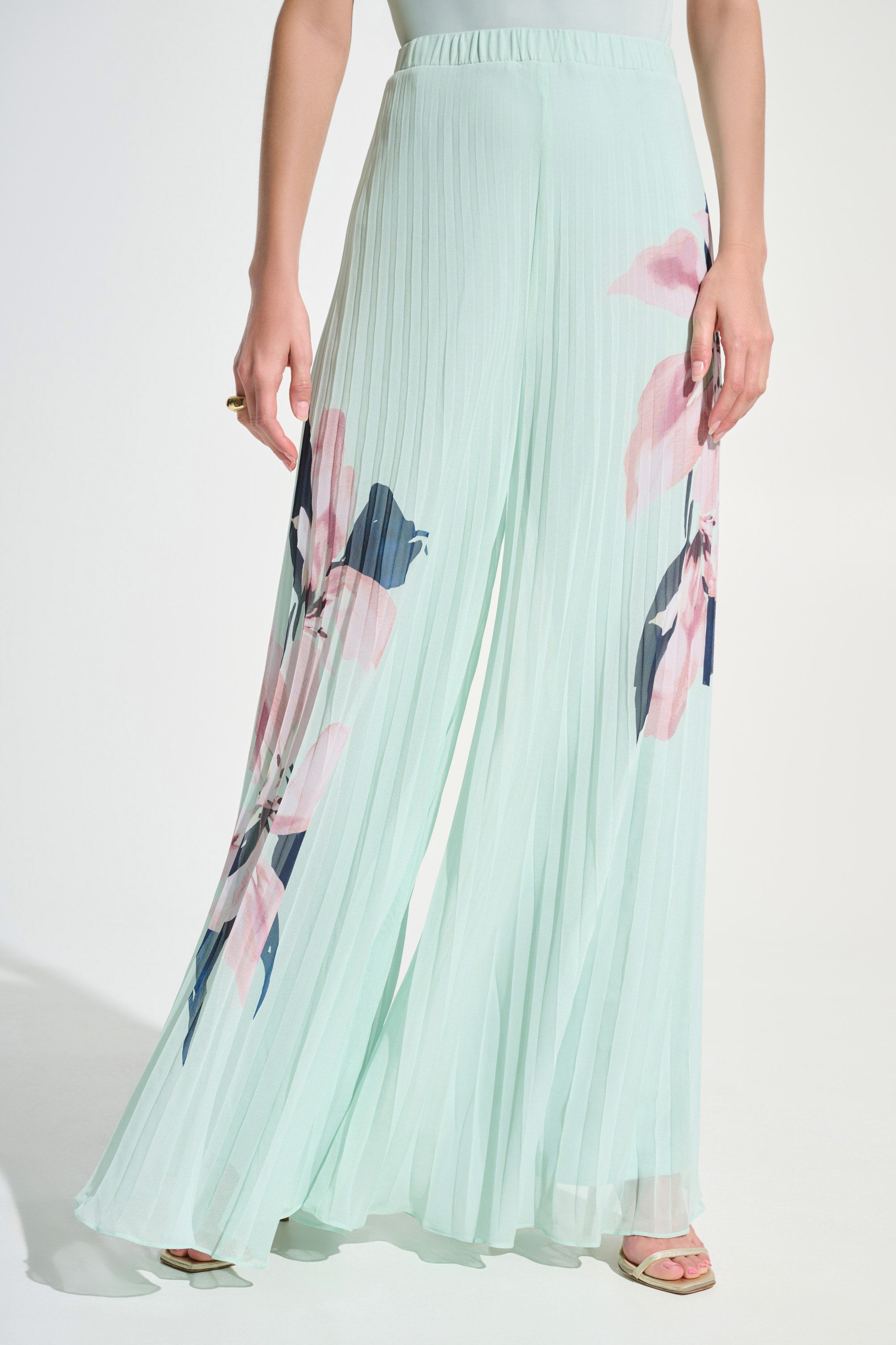 JR Chiffon Floral Print Pleated Pants