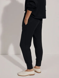 Varley Slim Cuff Pant in Black Varley