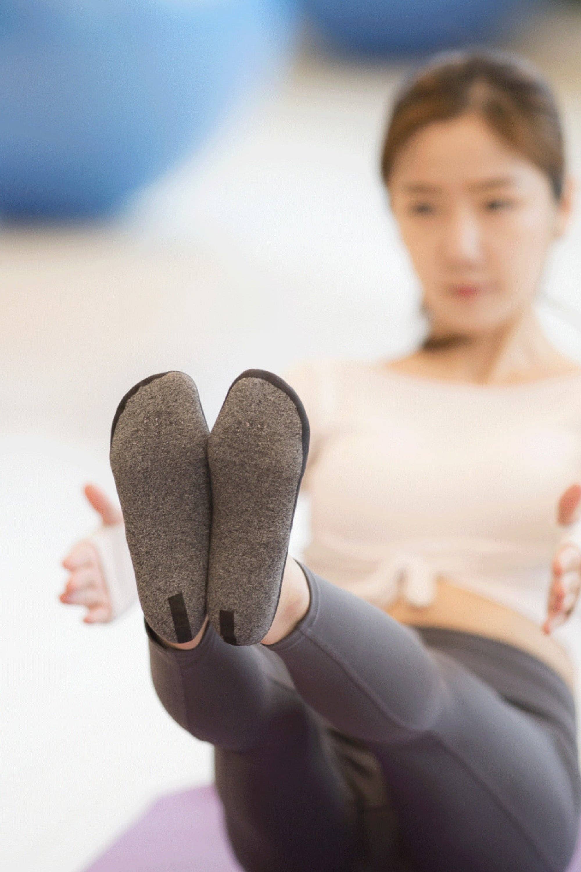 CLOUD Active No Show Socks: M / Blue Cloud