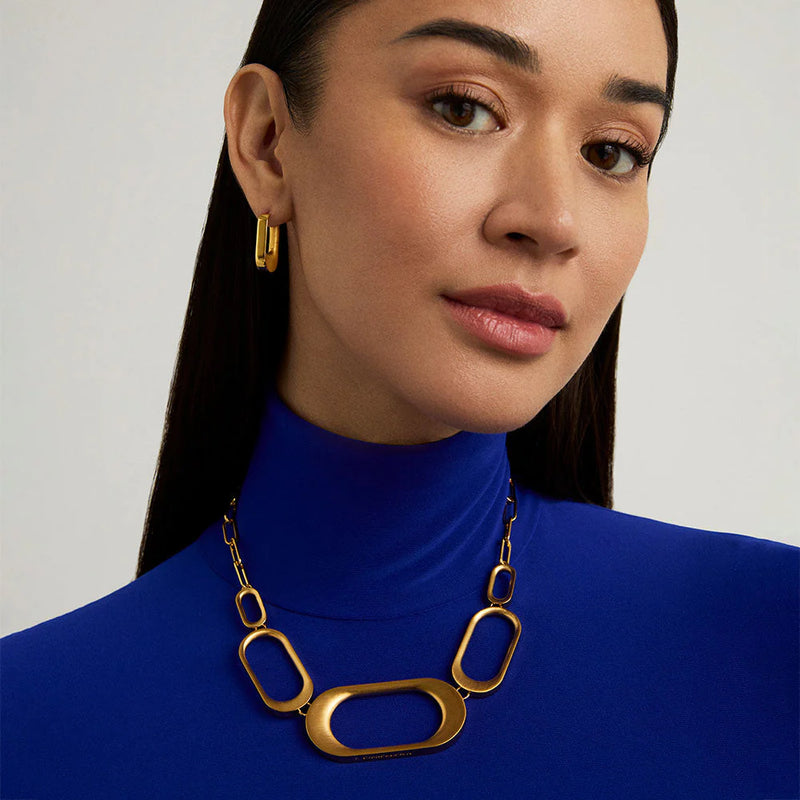 DD Bleeker Statement Collar