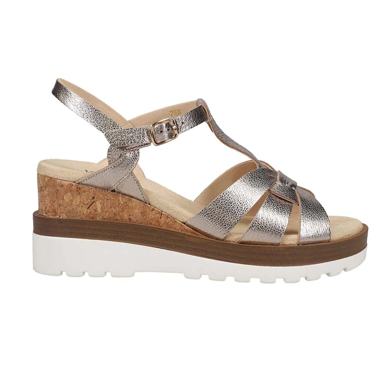 Vaneli Carly Sandal in Metallic