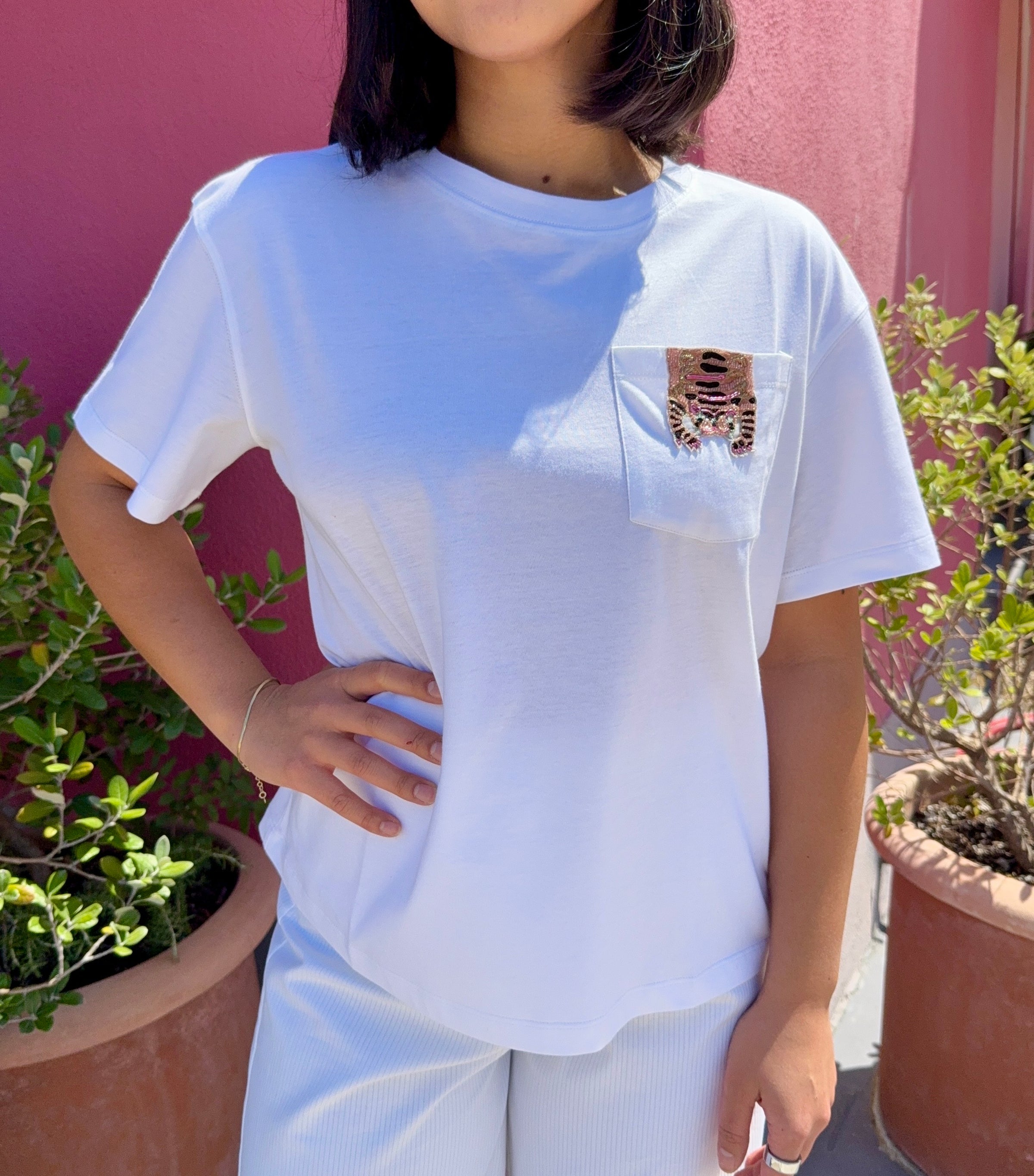 Vilagallo Embroidered Tiger Tee