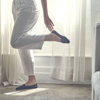 CLOUD Premium Organic Terry No Show Socks: L / Organic Black Cloud