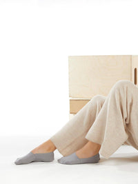 CLOUD MVS Premium No Show Socks: L / Beige Cloud