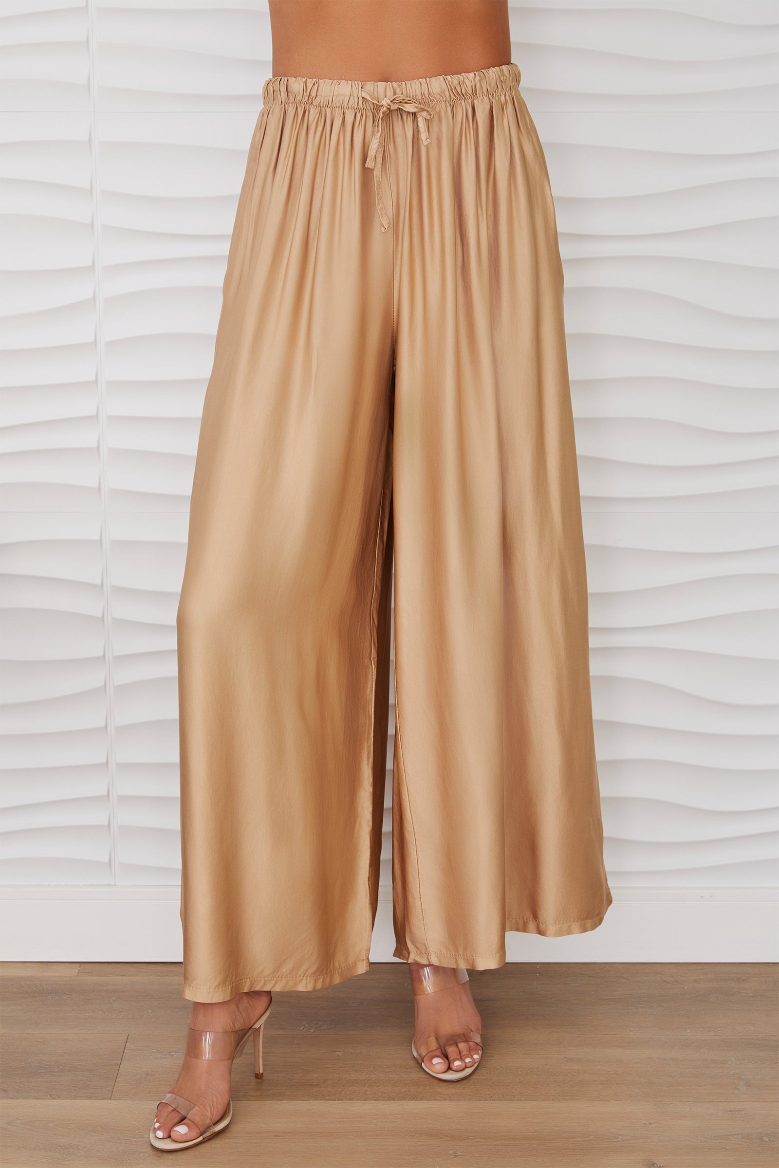 MILIO MILANO Silky Wide Leg Pant in Camel Milio Milano