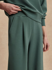 Varley Extra Wide Leg Pant in Dark Forest 29.5